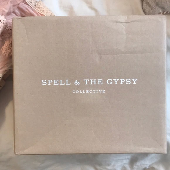 Spell and the Gypsy Desert Rose Boots Sz 39 - Picture 2 of 5